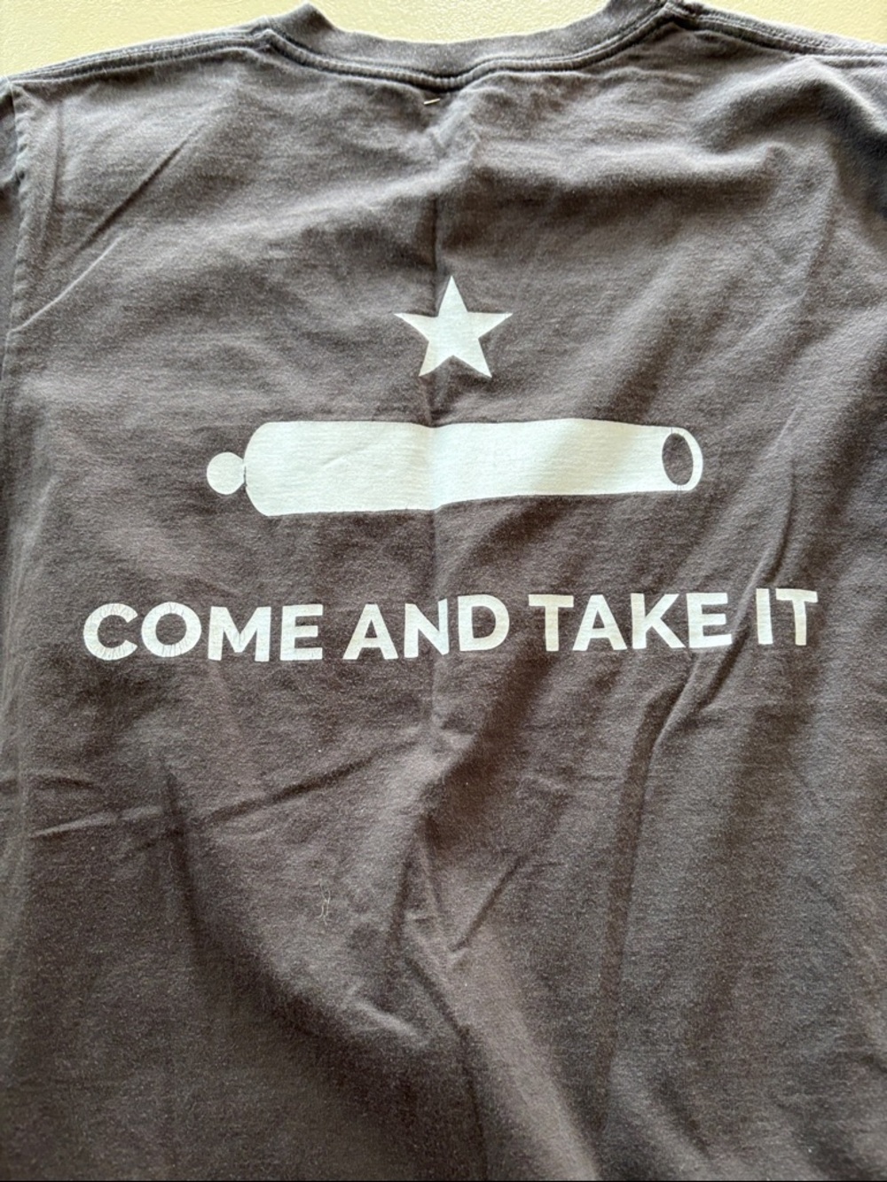 AMERICAN DUKE T-SHIRT SMALL ‘Come And Take It’ Graphic Tee